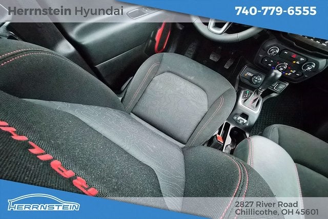 2023 Jeep Renegade Trailhawk