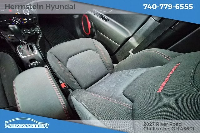 2023 Jeep Renegade Trailhawk